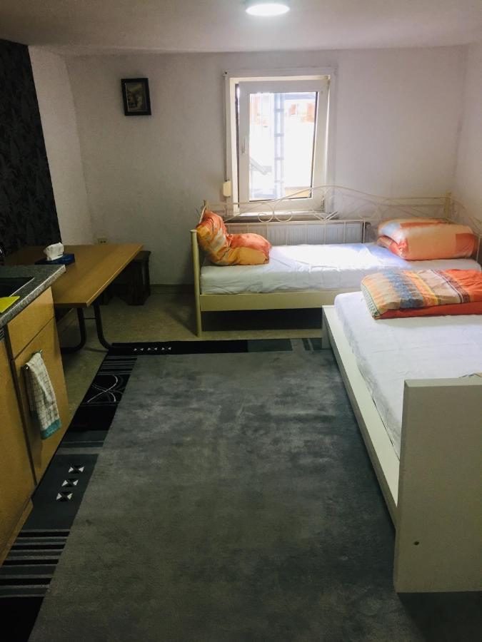 Monteurwohnung, 2 Zimmer, Kueche,Bad Staufenberg  外观 照片